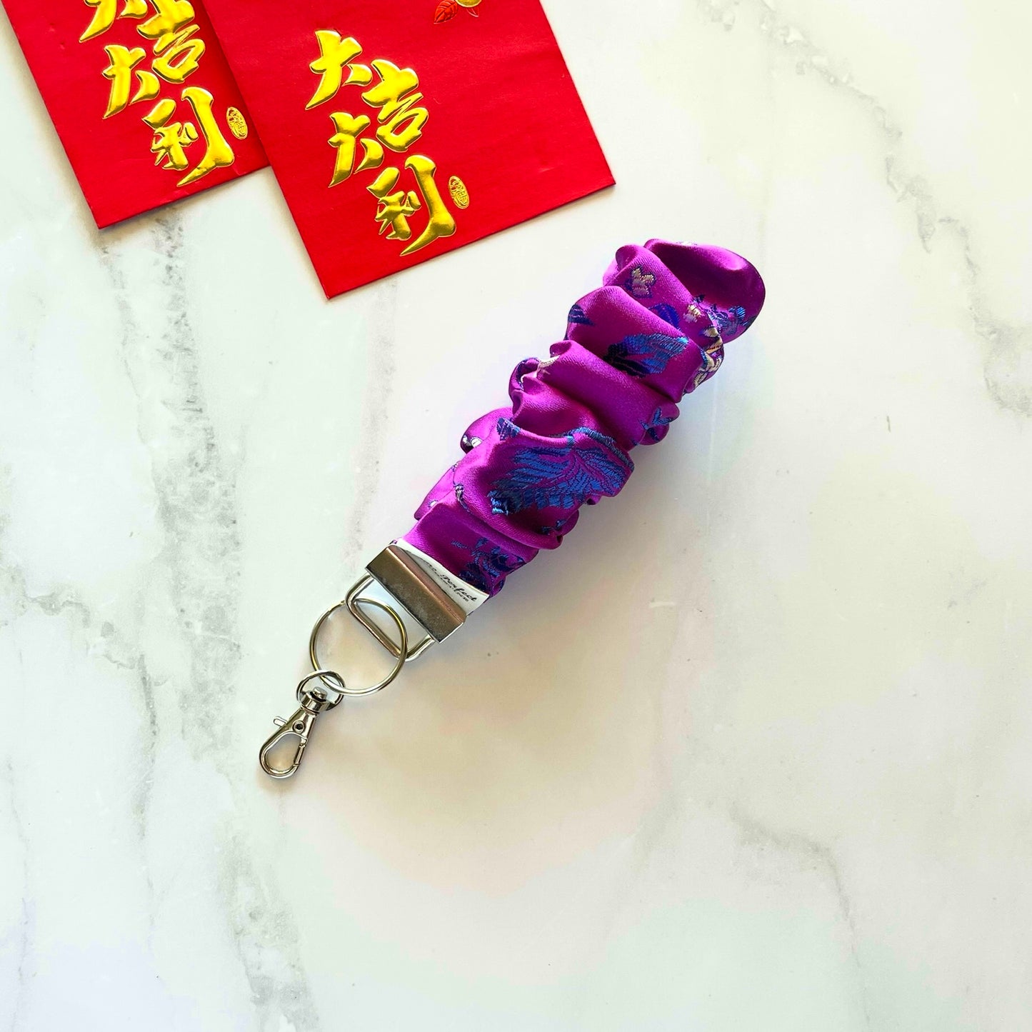 CHEONGSAM SCRUNCHIE KEYCHAIN - PURPLE