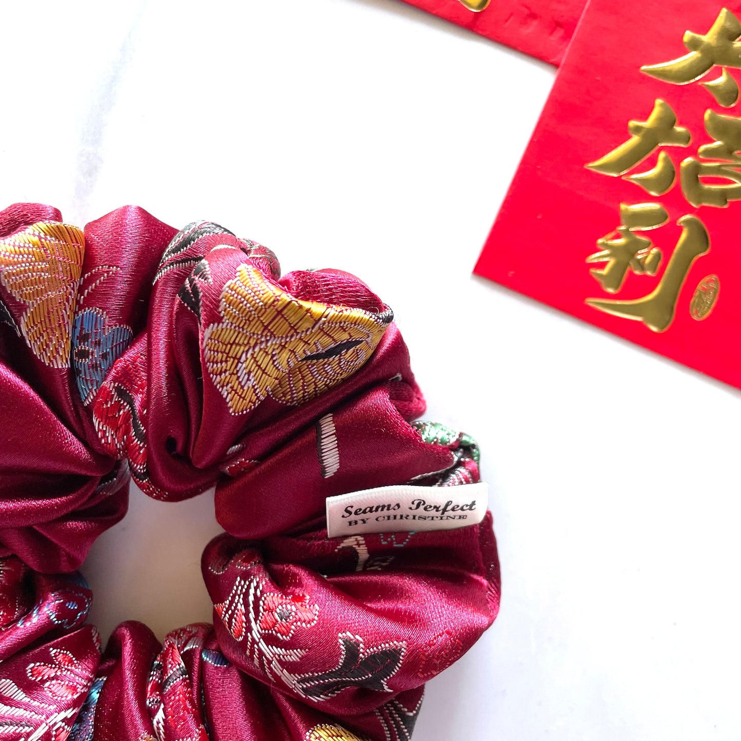 CHEONGSAM CLASSIC SCRUNCHIE - BURGUNDY