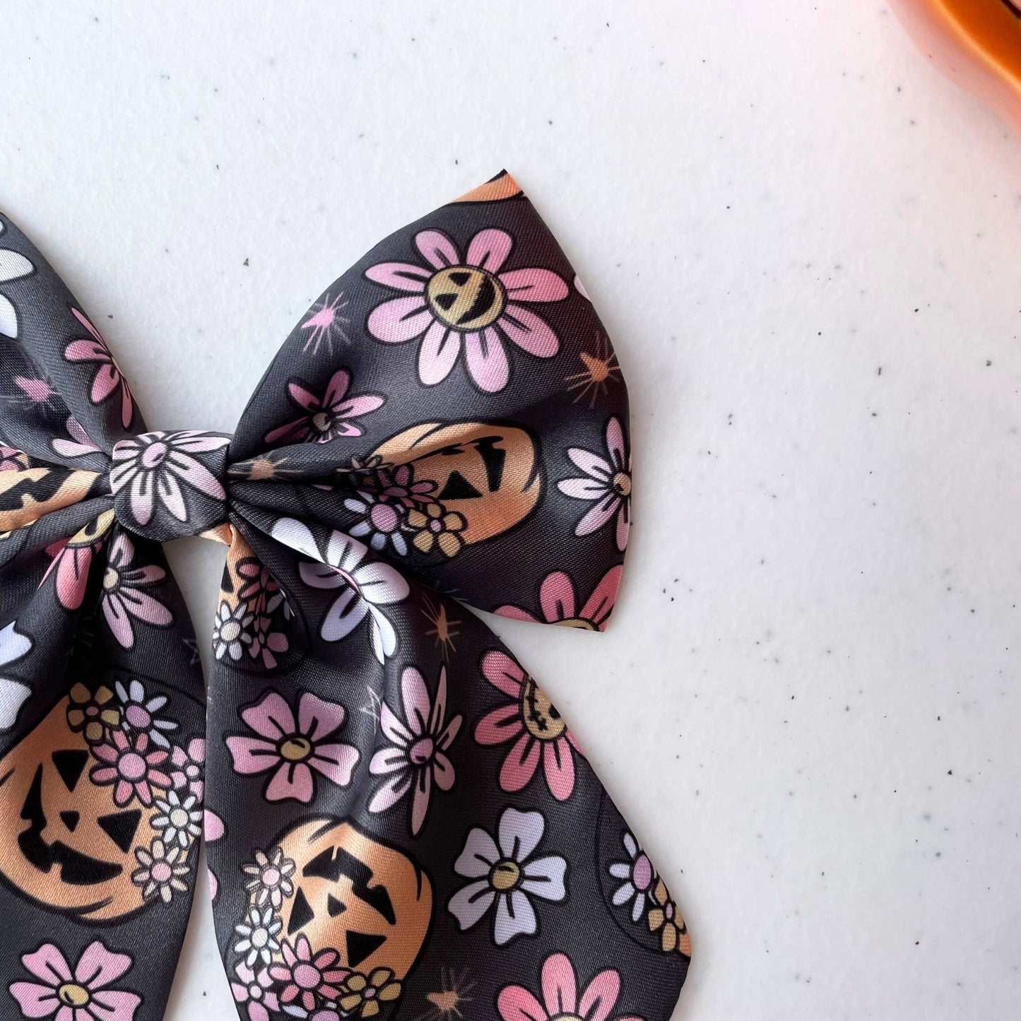 HALLOWEEN PUMPKIN FLORAL HAIRBOW - CLASSIC