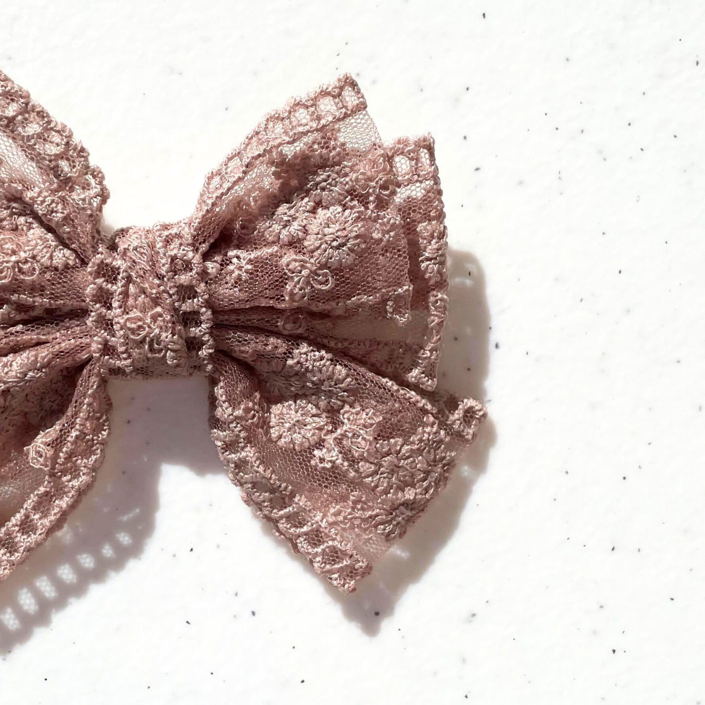 LACE BOW ANTIQUE PINK