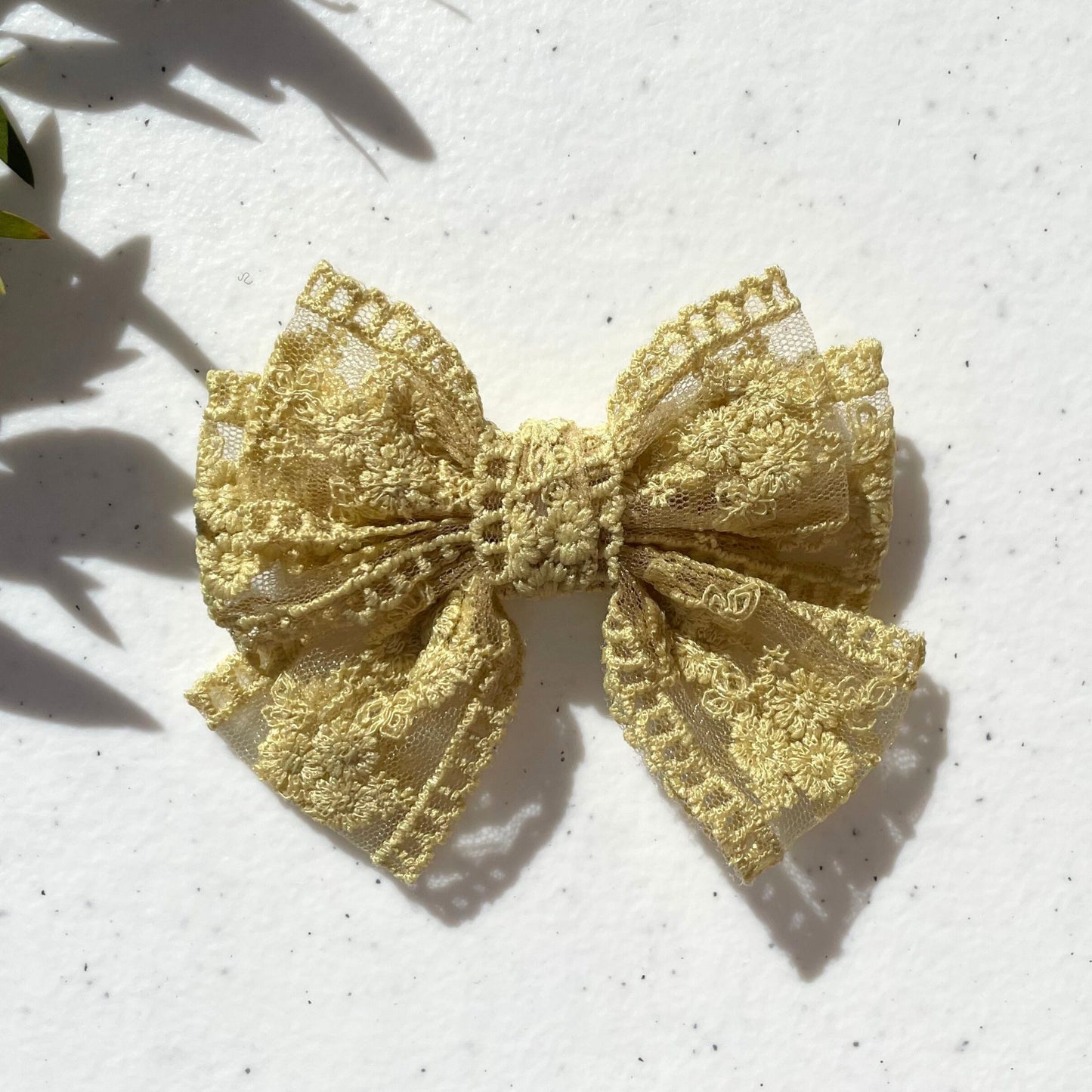 LACE BOW MUSTARD