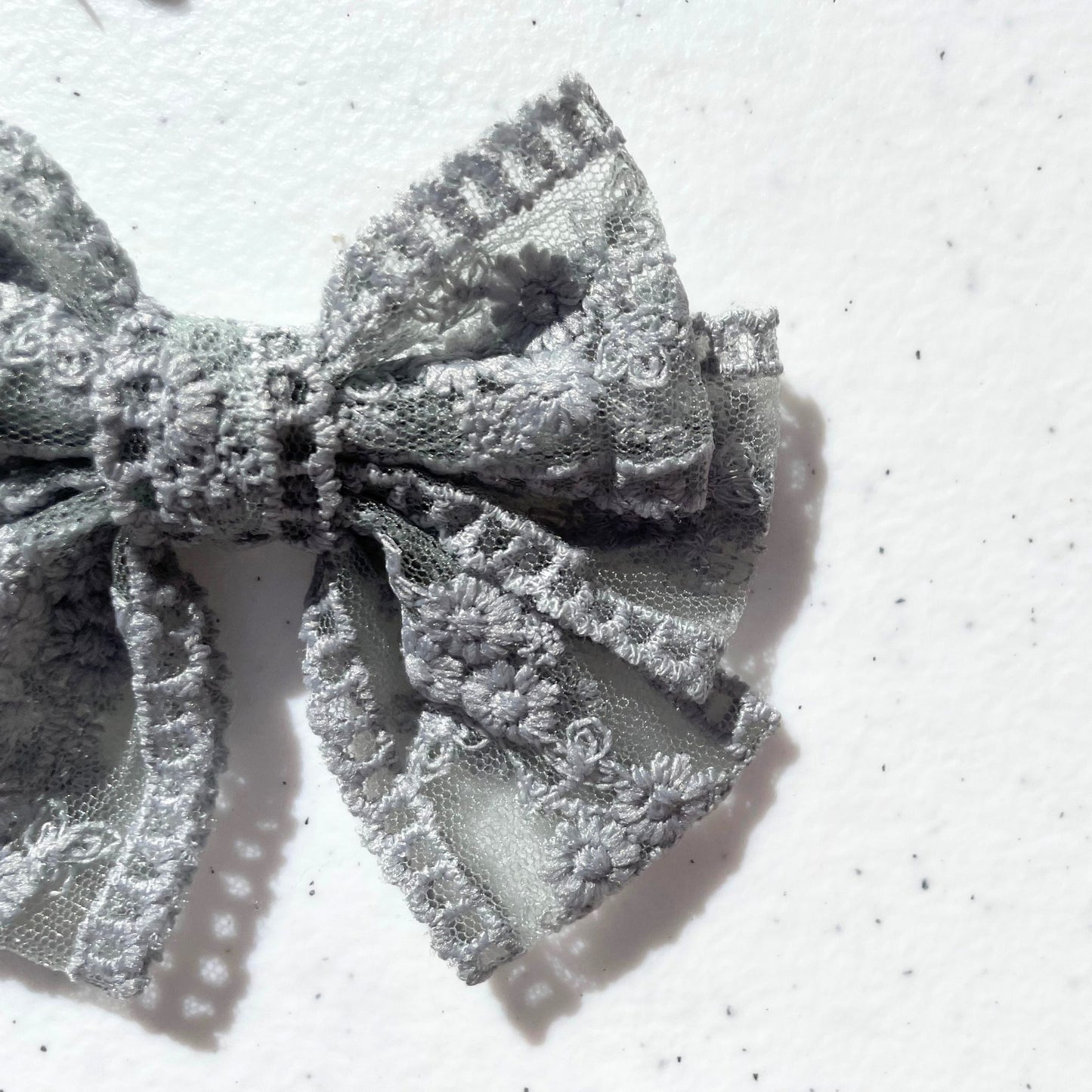 LACE BOW GREY
