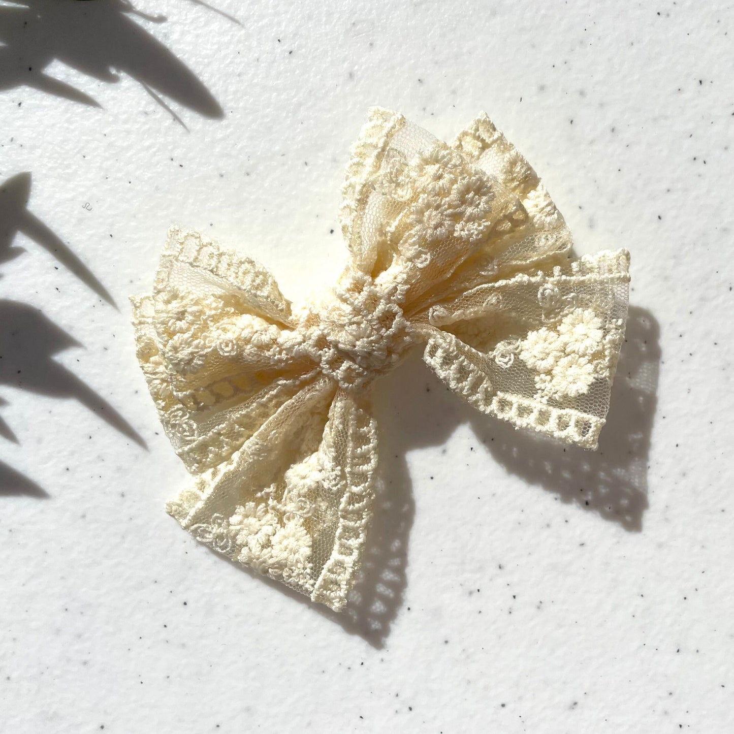 LACE BOW BEIGE