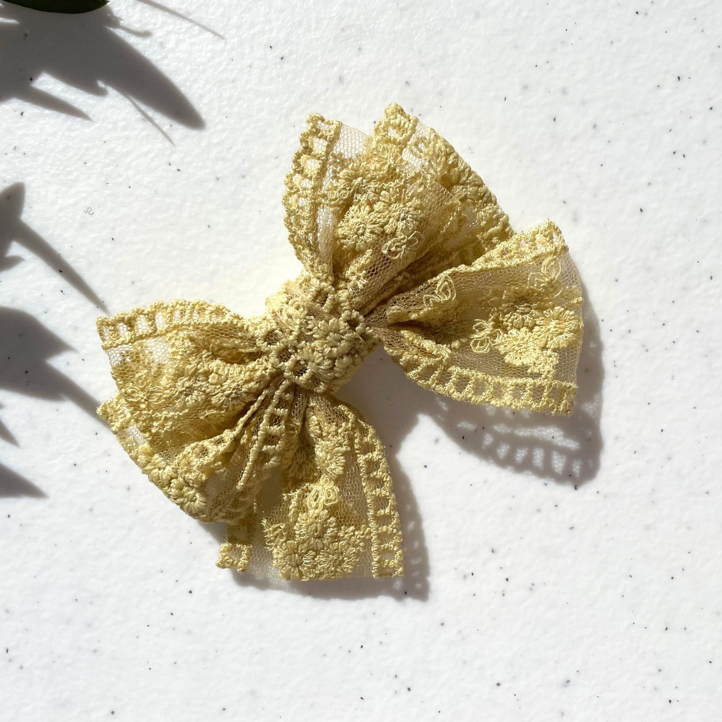 LACE BOW MUSTARD