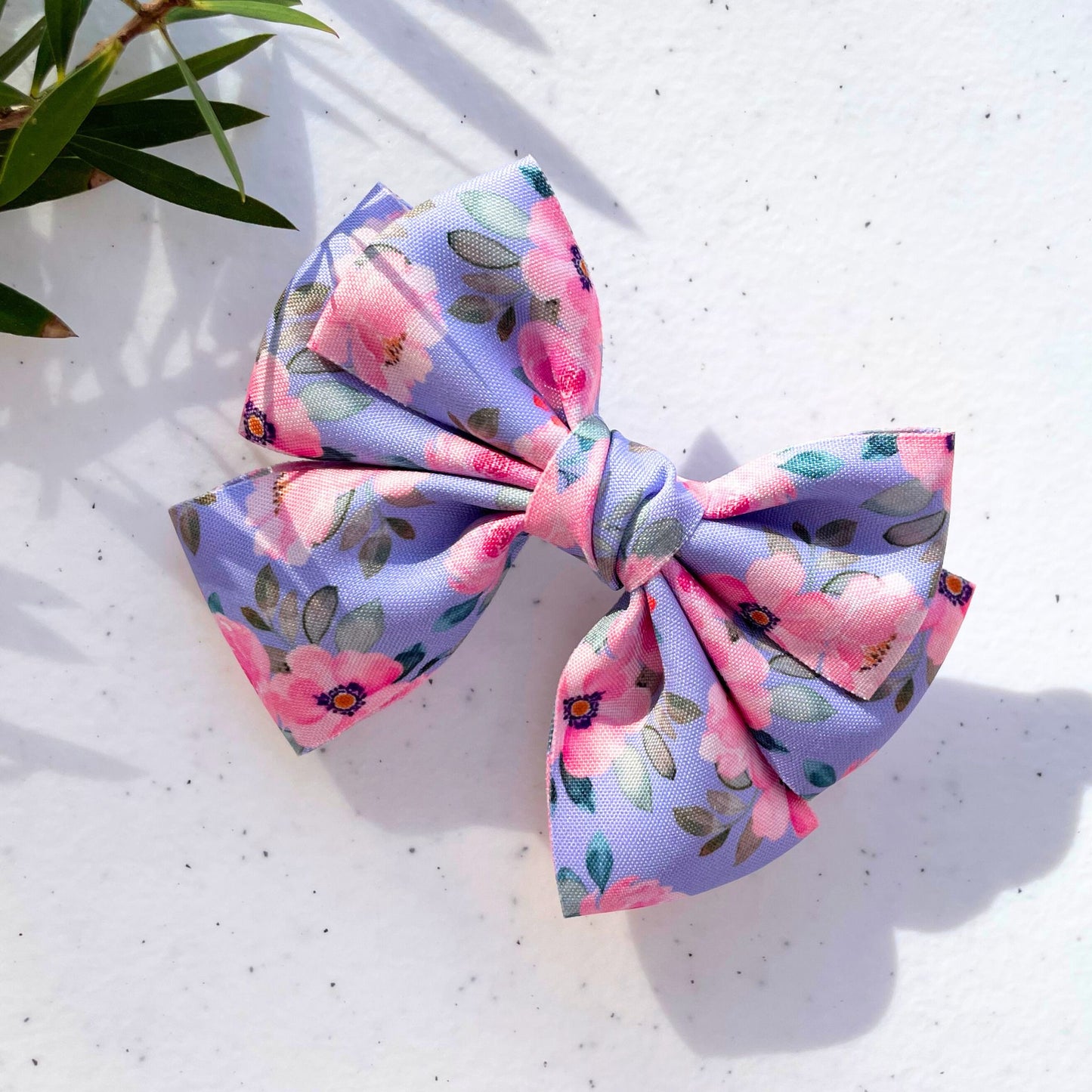 ROSE BOW LILAC