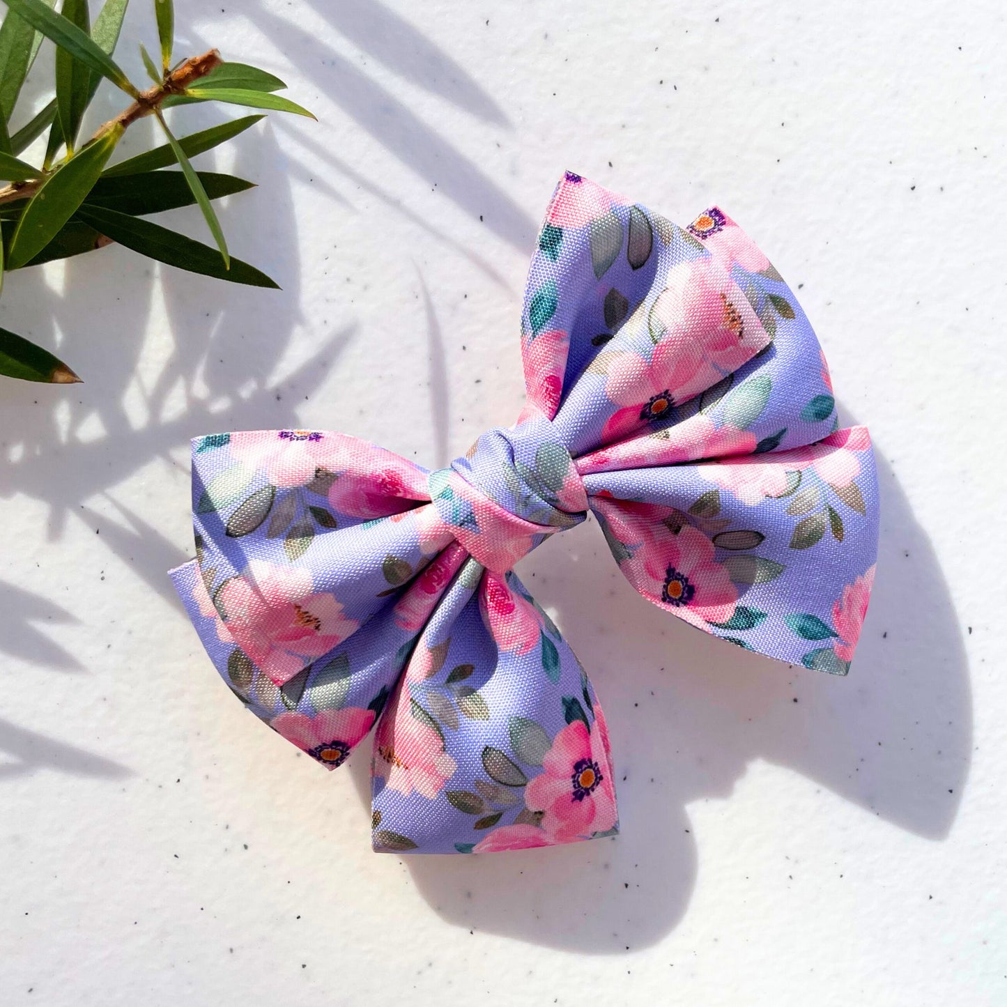 ROSE BOW LILAC