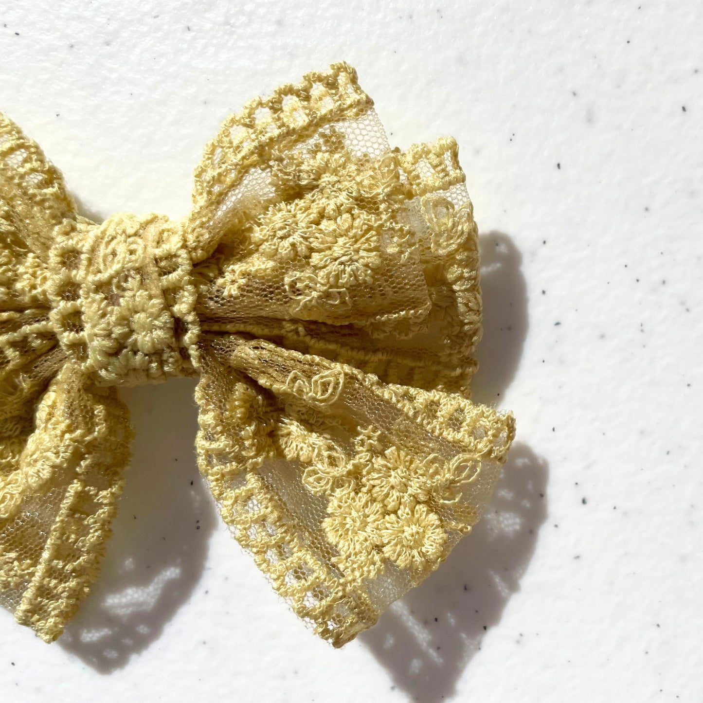LACE BOW MUSTARD