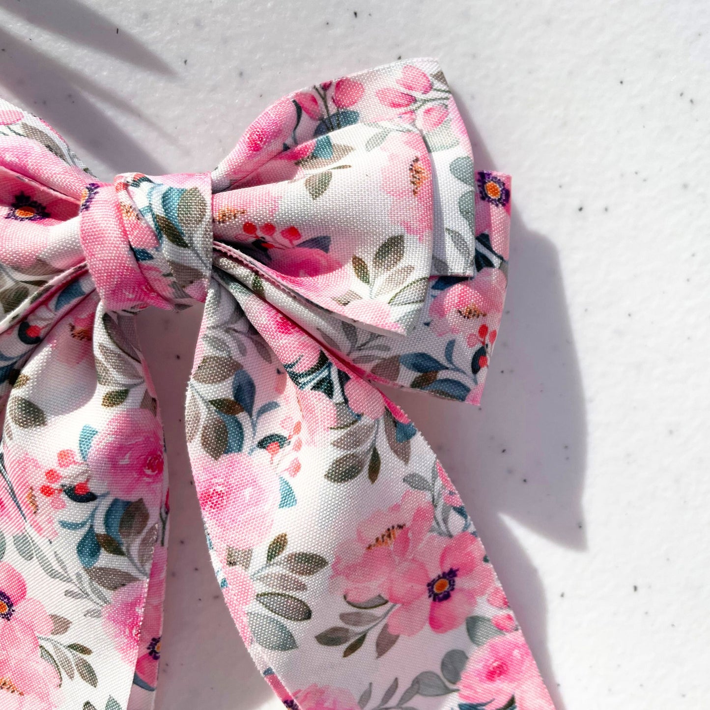 ROSE BOW WHITE - With Tail