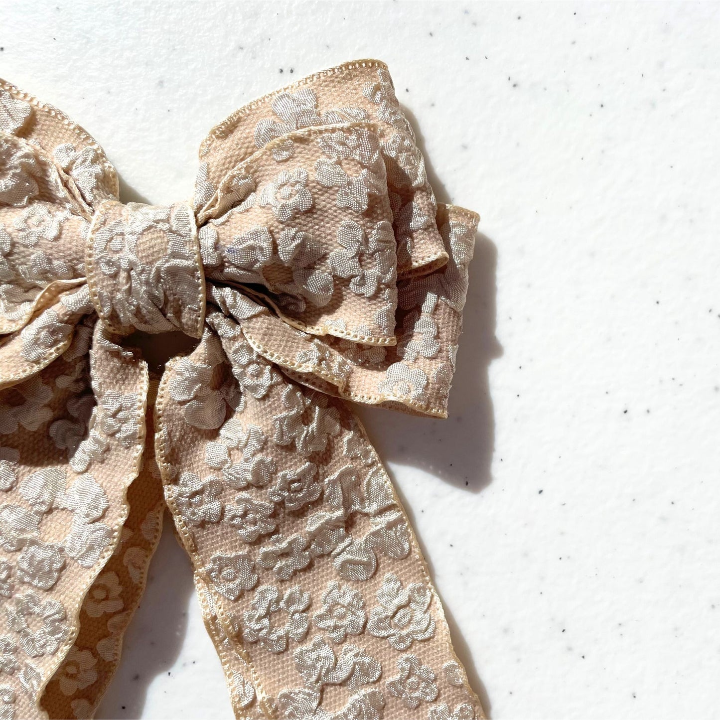 GRACE BOW BEIGE - Long Tail
